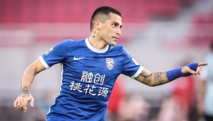 【独家】斯坦丘12日已回欧洲报到 三镇大度提前放行