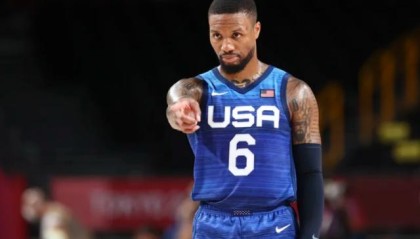 百家乐平台-25%可能提出交易 美记：利拉德想给球队“玩点硬的”