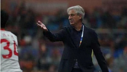 百家乐平台官网游戏平台-中超洋帅新局：一场爆冷，撕开冠军假面？|河南队|塞尔吉奥·拉莫斯|上海海港|上海申花足球俱乐部|穆斯卡特_新浪体育_新浪新闻